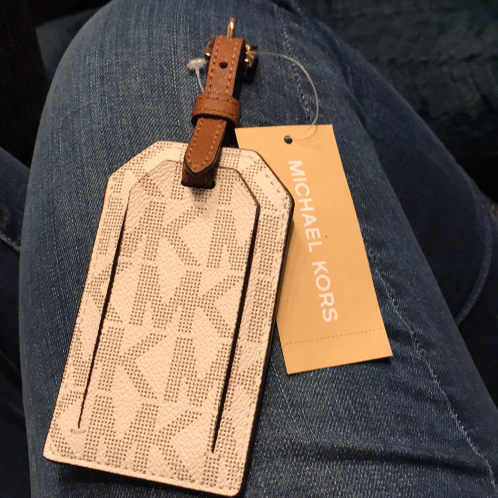 NWT Michael Kors Logo Luggage Tag